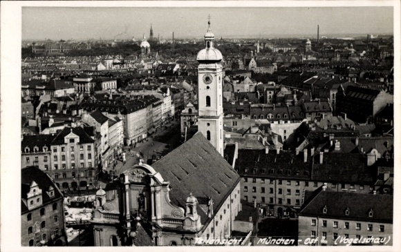 Photo Postcard Munich, church, city panorama