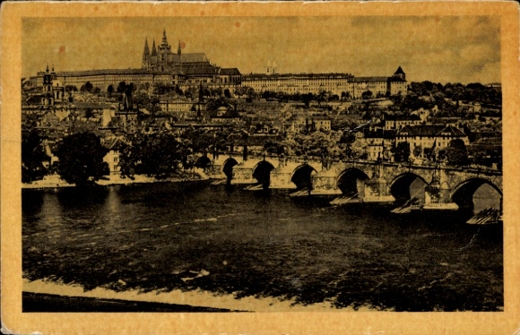 Ak Hradčany Hradschin Praha Prag Tschechien, Karlsbrücke, Hradschin, Fluss,  Ansicht