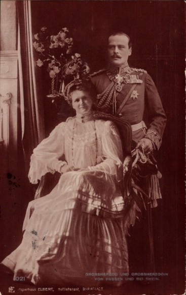 Postcard Grand Duke and Grand Duchess of Hesse and by Rhine, portrait