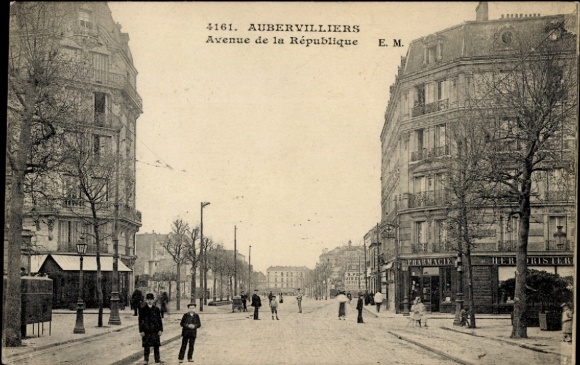Ak Aubervilliers Seine Saint Denis, Avenue de la République