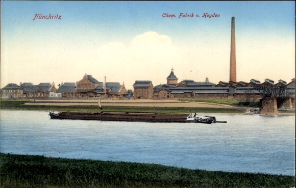 Postcard Nünchritz in Saxony, Heyden Chemical Factory, barge