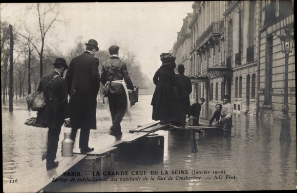 Ansichtkaart Parijs VII, La grande crue de la Seine, januari 1910