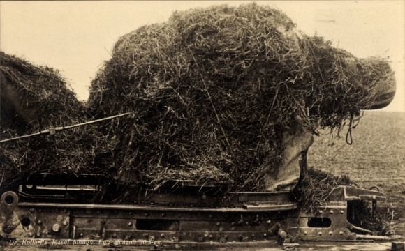 Postcard Hungary, camouflaged railway gun