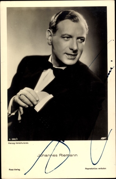 Postcard actor Johannes Riemann, Ross Verlag A 3361 1, autograph