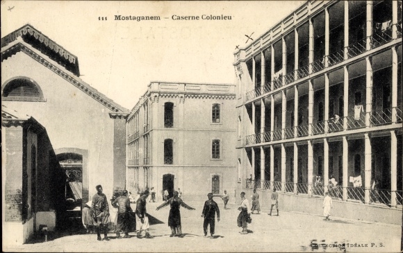 Postcard Mostaganem Algerian, Barracks Colonieu