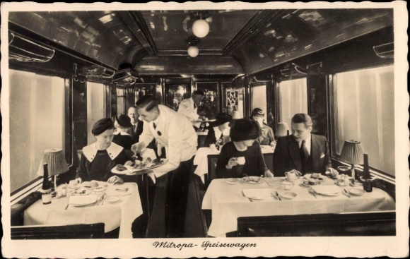 Ak Railways Duitsland, Mitropa restauratierijtuig, obers, passagiers
