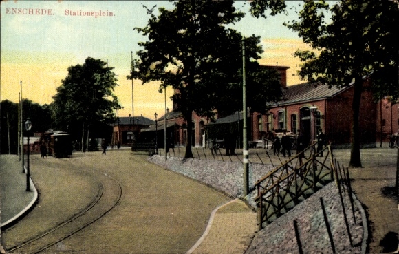 Postcard Enschede Overijssel Netherlands, Stationsplein