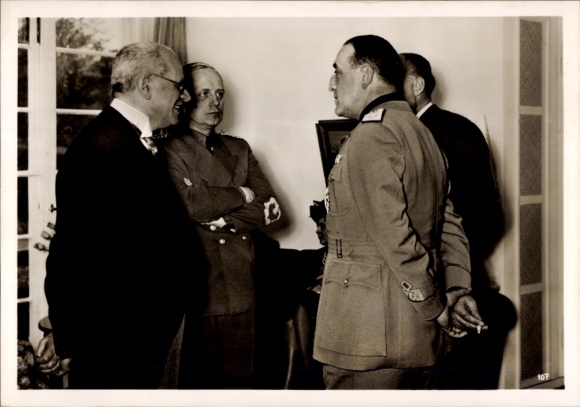 Foto Hoffmann, Außenminister v. Ribbentrop, italienischer Gouverneur v. Rom, Fürst Colonna in Berlin