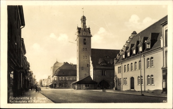 Postcard Fürstenwalde on the Spree, Rathausplatz, Rathaus
