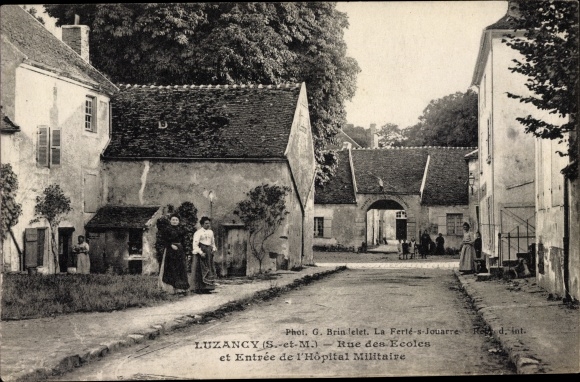 KP Luzancy Seine et Marne, Rue des Ecoles et Entrée de l'Hopital Militaire