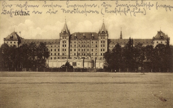 Postcard Dresden Neustadt, former barracks at Alaunplatz
