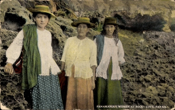 Ak Panama, Women at Rocky Cove