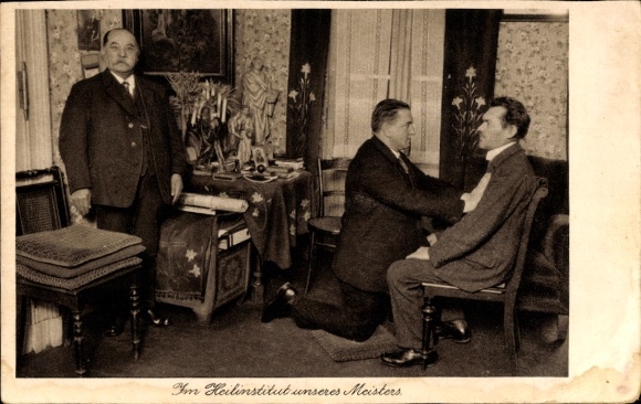 Postcard Berlin Pankow, Brother Kursowsky treats a patient in the Healing Institute, Gleimstraße 42