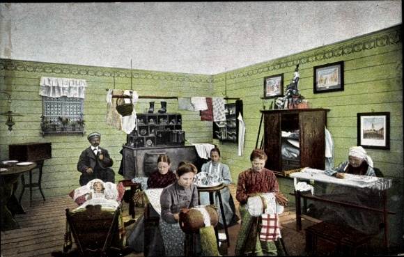 Postcard Zwickau in Saxony, Trade and Industry Exhibition 1906, Hutzenstube, women making bobbin lace
