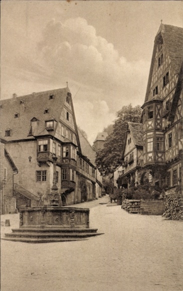 Postcard Miltenberg am Main Lower Franconia, market square with Schnatterloch, half-timbered houses, fountain