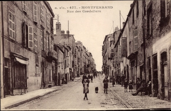 Postcard Montferrand Gironde, narrow street, old buildings, pedestrians, atmosphere