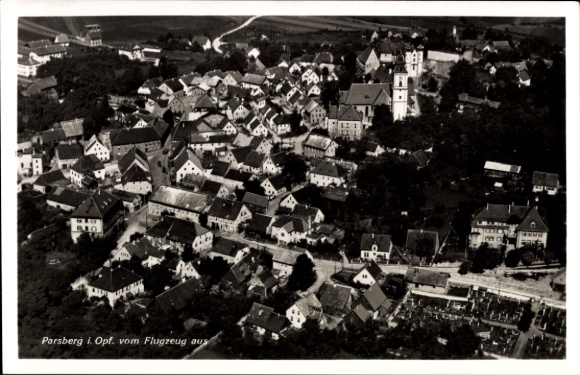 Ak Parsberg in der Oberpfalz, Luftaufnahme