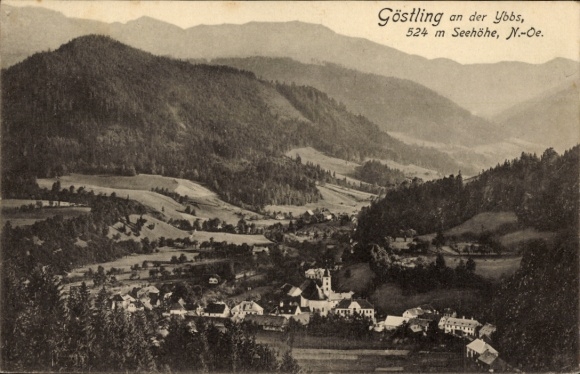 Ak Göstling an der Ybbs in Niederösterreich,  524 m Seehöhe, Berge, Tal, Landschaft