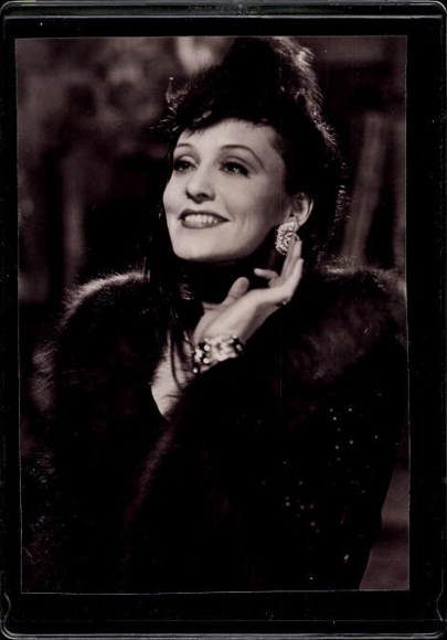 99 press photos Zarah Leander, portraits and film scenes