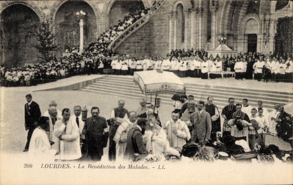 Postcard Lourdes Hautes Pyrénées, Benediction des Malades