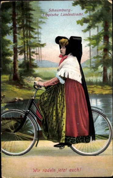 Postcard Schaumburg-Lippische Landestracht, We now also cycle