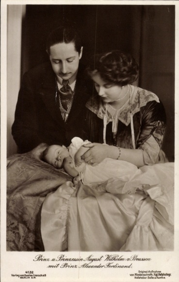 KP August Wilhelm Książę Prus, Aleksandra Wiktoria, Książę Aleksander Ferdynand, NPG 4540