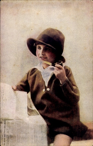Postcard Smoking child, pipe, newspaper