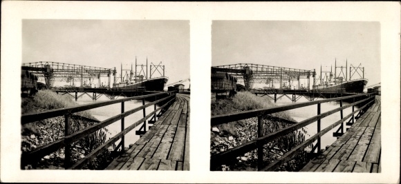 Stereo photo Nordenham in the Oldenburger Land, mouth of the Weser, loading bridges