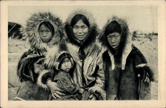 Ak Alaska USA, Eskimo's uit de Behringstraat, familie