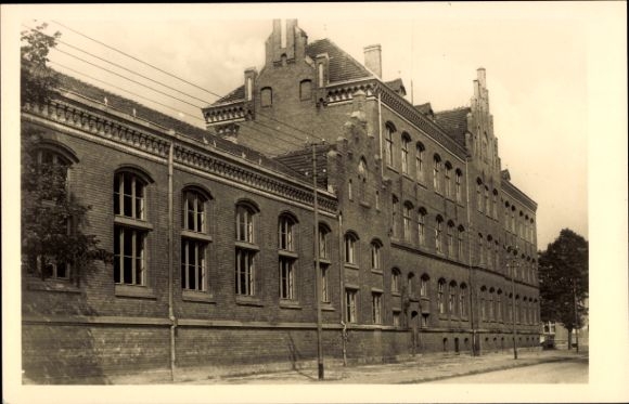 Postcard Haldensleben Saxony-Anhalt, Primary School