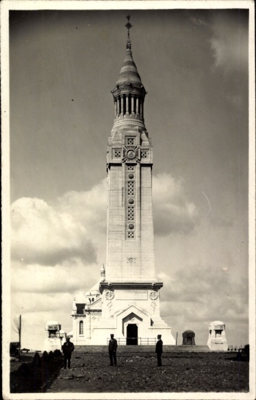 Ak Ablain Saint Nazaire Pas de Calais, Notre Dame de Lorette, Nationalfriedhof, Hoher Turm, Statu