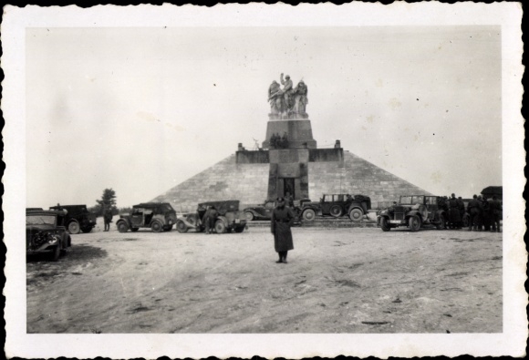 Photo Souain-Perthes-lès-Hurlus Marne, Navarin Farm, Champagne Denkmal, Deutsche Wehrmacht 1940