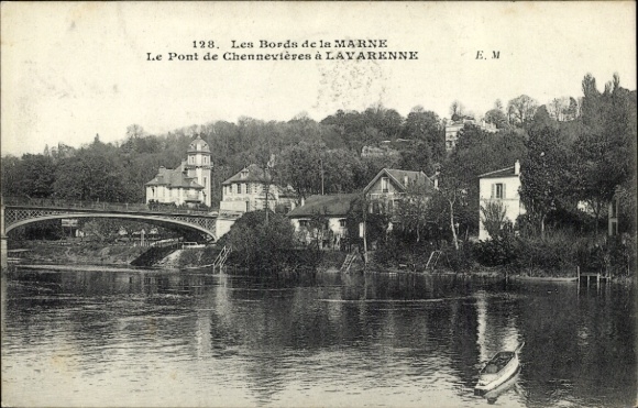 Ak Chennevières sur Marne Val de Marne, Brückenblick, Häuser