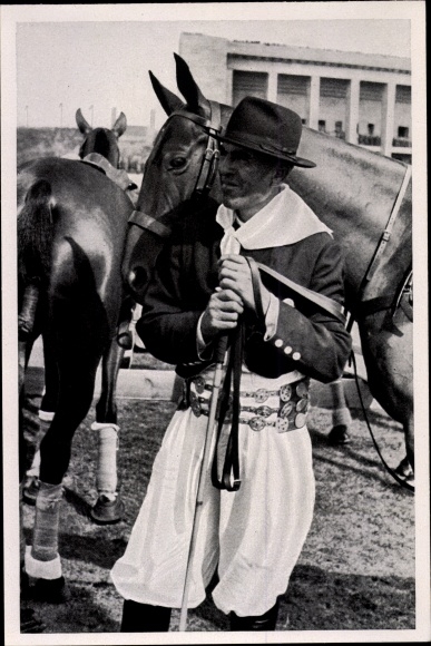 Collective picture Olympia 1936, Mexican groom at the polo tournament
