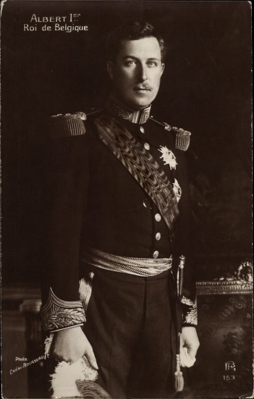 Postcard King Albert I of Belgium, portrait in uniform