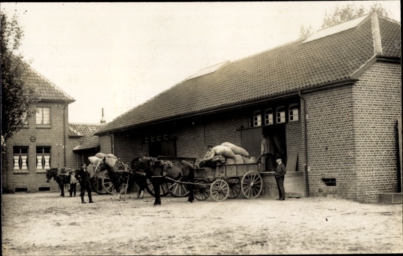 Photo Postcard Niep Neukirchen Vluyn on the Lower Rhine, estate