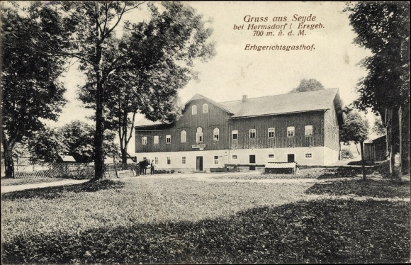 Postcard Seyde Hermsdorf in the Ore Mountains, view of the inheritance court inn