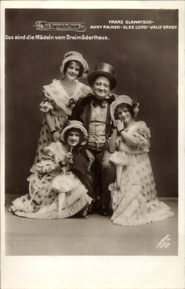 Postcard actors Anny Rainer, Franz Glawatsch, Else Lord, Vally Ernst, the Dreimäderlhaus