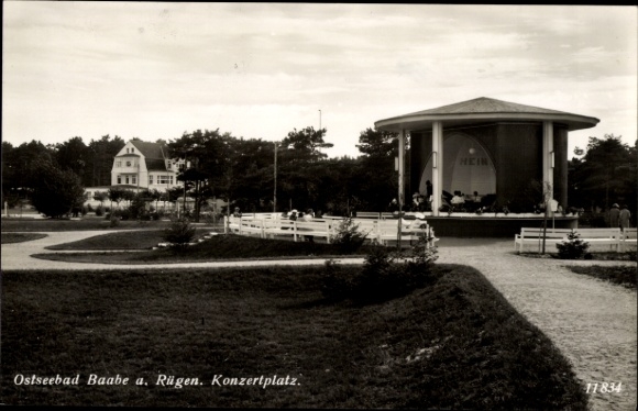Postcard Ostseebad Baabe on Rügen, park with concert area