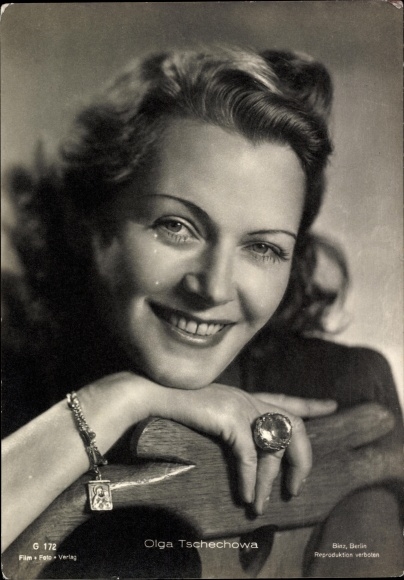 Postcard actress Olga Tschechowa, photo Binz G 172, portrait
