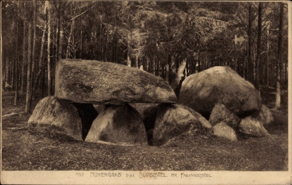Ak Südbostel Oberndorfmark Osterheide im Heidekreis, Münengrab, große Steine, Wald, monochrom,  A