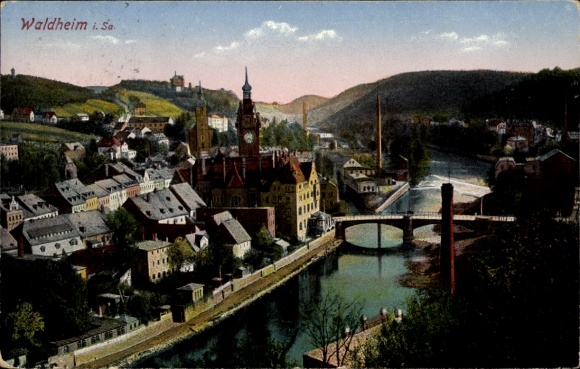 Postcard Waldheim in Saxony, city view of river and bridge, architecture