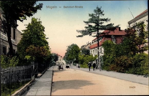 Postcard Mügeln district of Leipzig in northern Saxony, view of the Bahnhofstrasse