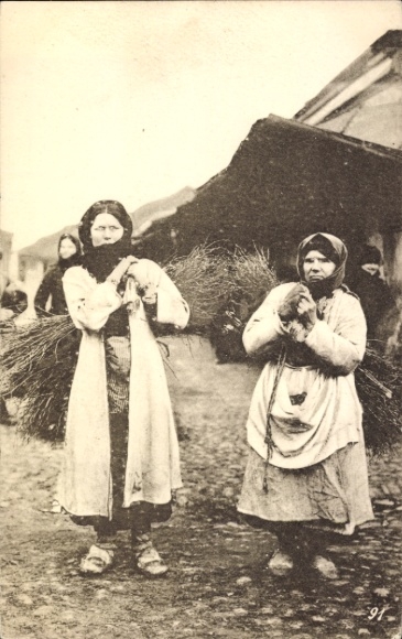 Postcard Bosnia Herzegovina, village party, wood collectors