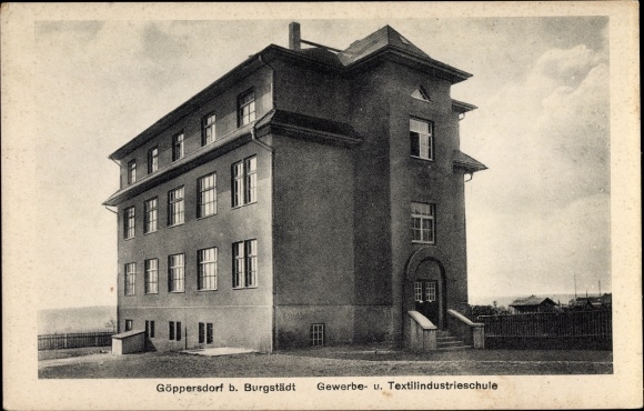 Postcard Göppersdorf Burgstädt in Saxony, trade and textile industry school