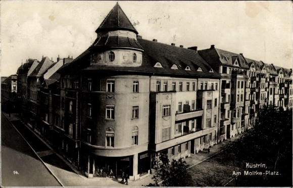 Ak Kostrzyn nad Odrą Cüstrin Küstrin Ostbrandenburg, Partie am Moltke Platz
