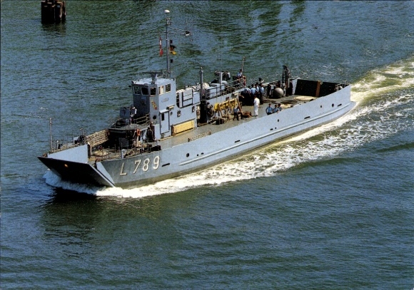Postcard German warship, L. Boat Class 520, MZL Brasse, L 789, German Navy