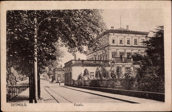 Ansichtkaart Detmold in Noordrijn-Westfalen, straatgedeelte bij het paleis