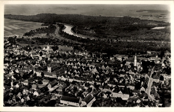 Ak Günzburg an der Donau Schwaben, Luftaufnahme der Stadt  Umgebungslandschaft, Fluss