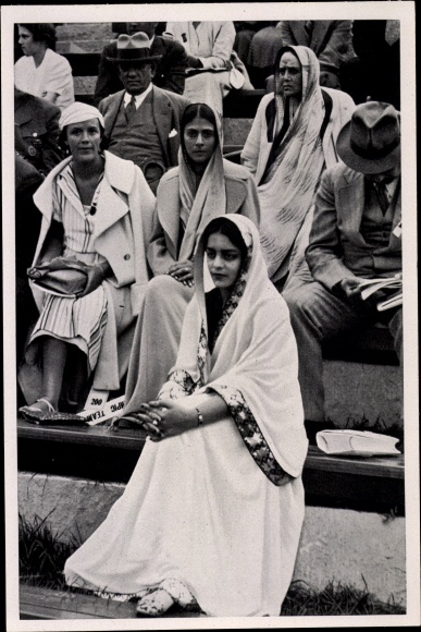 Collection picture Olympia 1936, Indian women at the polo game Germany India